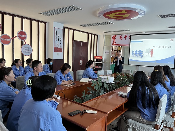 提升服務(wù)質(zhì)量，加快業(yè)財(cái)融合1.jpg