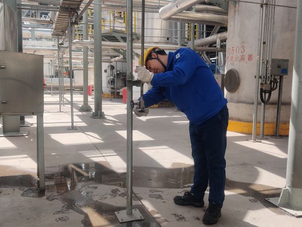 3.30，制氣車間氣化崗位曹哲主動發(fā)現(xiàn)處理儀表漏點隱患.jpg